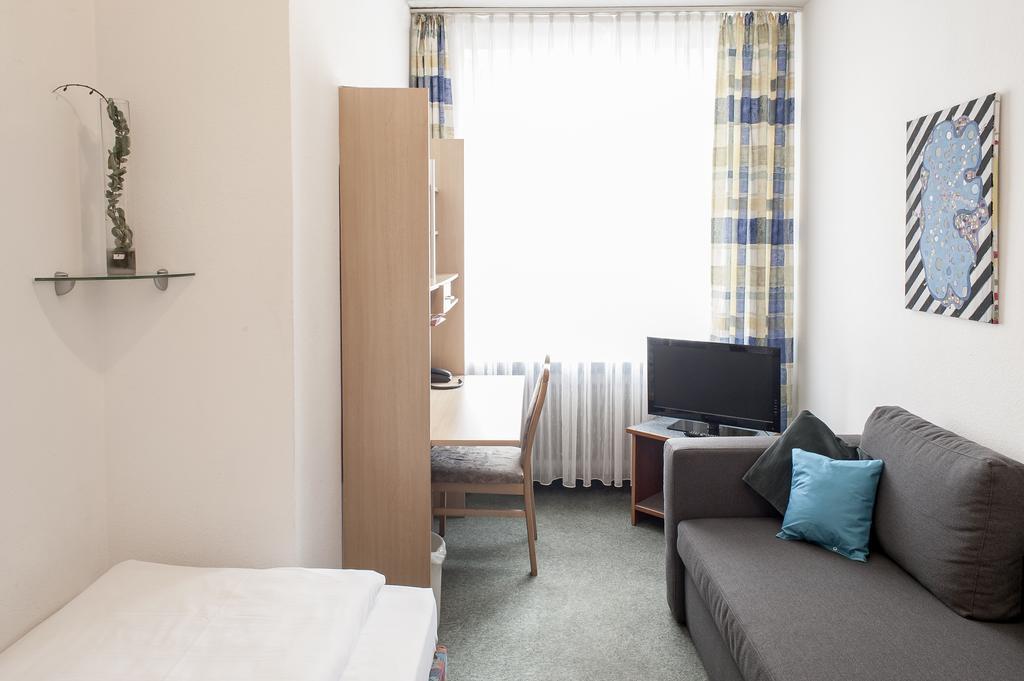 Lorenz Zentral Hotel 2*